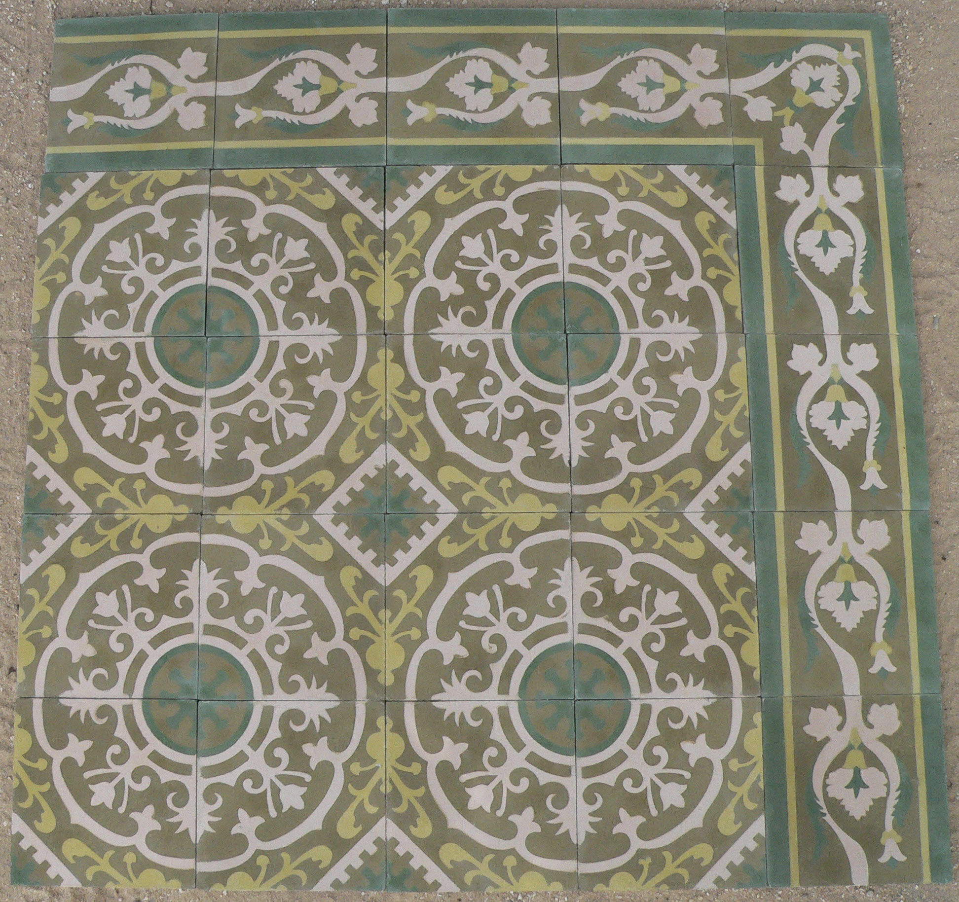 CH140-3B - Cuban Tile