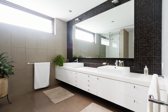 Ways to Incorporate Natural Stone into Your Bathroom