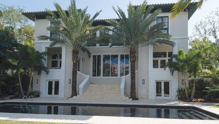 DSC_0320.J-Peg-Back-Web