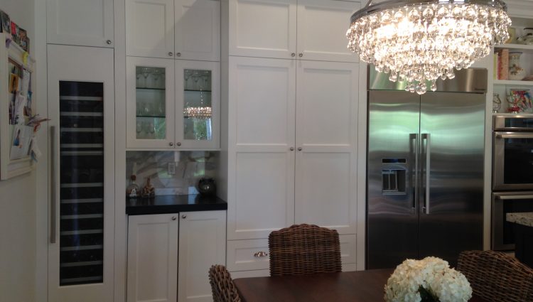 black-absolute-countertop-calacatta-backsplash