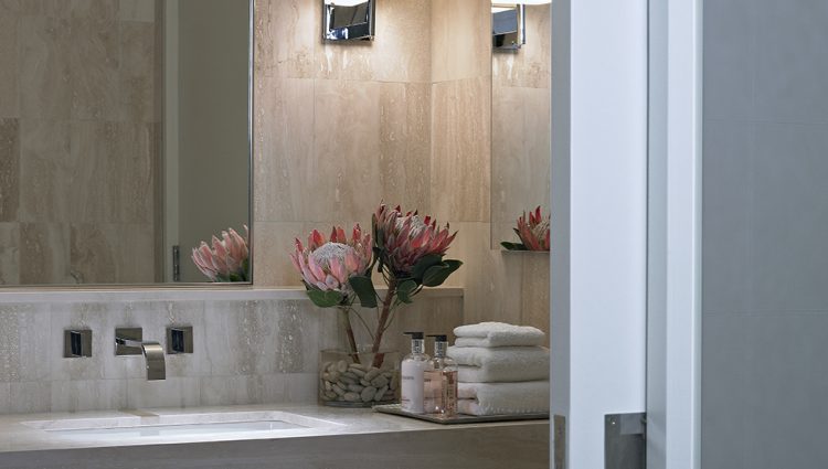 travertino-navona-filled-and-polished