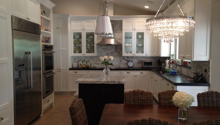 white-delicatus-island-countertop